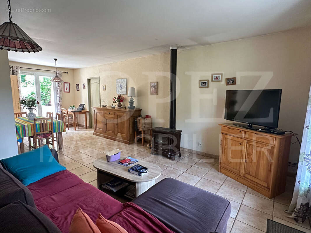 Maison à LACABAREDE