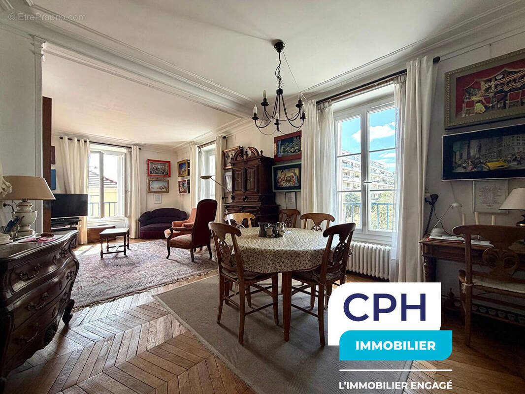 Appartement à VERSAILLES