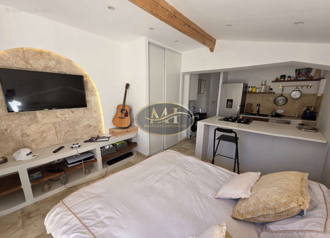 Maison de plain-pied rénovée + studio indépendant   Quartier La Lèque, Port-de-Bouc - photo 9