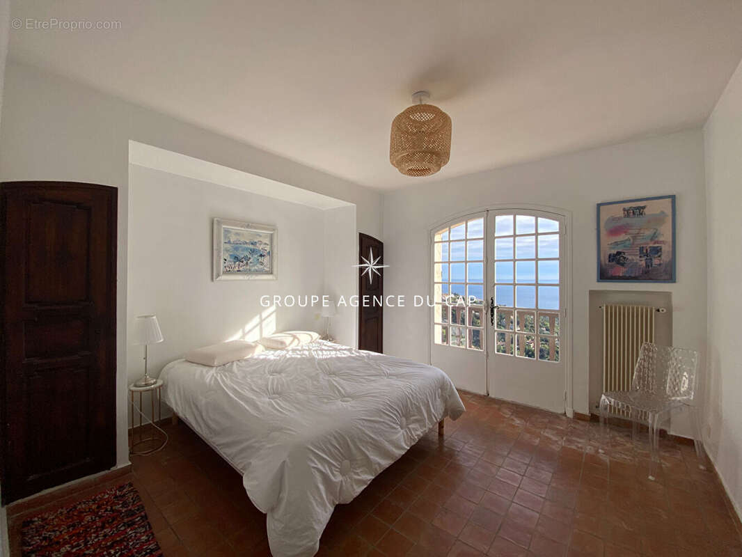 Maison à LES ISSAMBRES