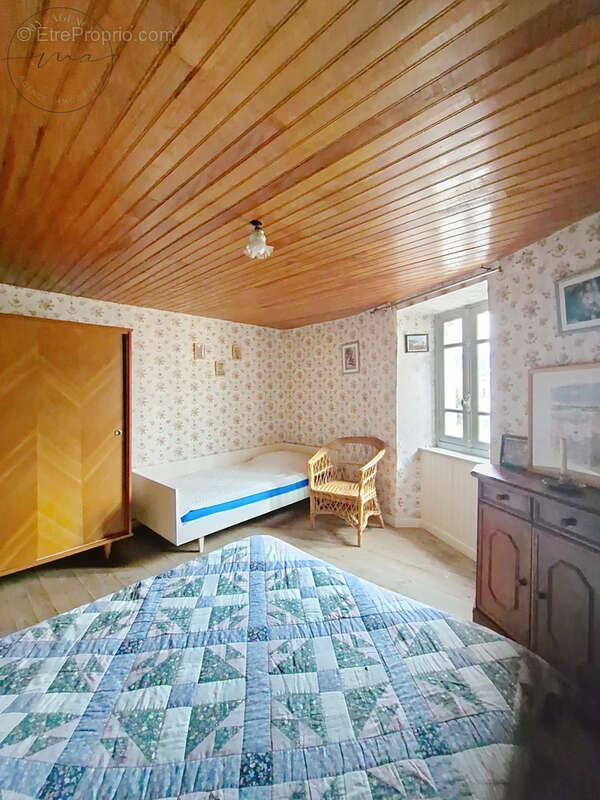 Maison à LACAUNE