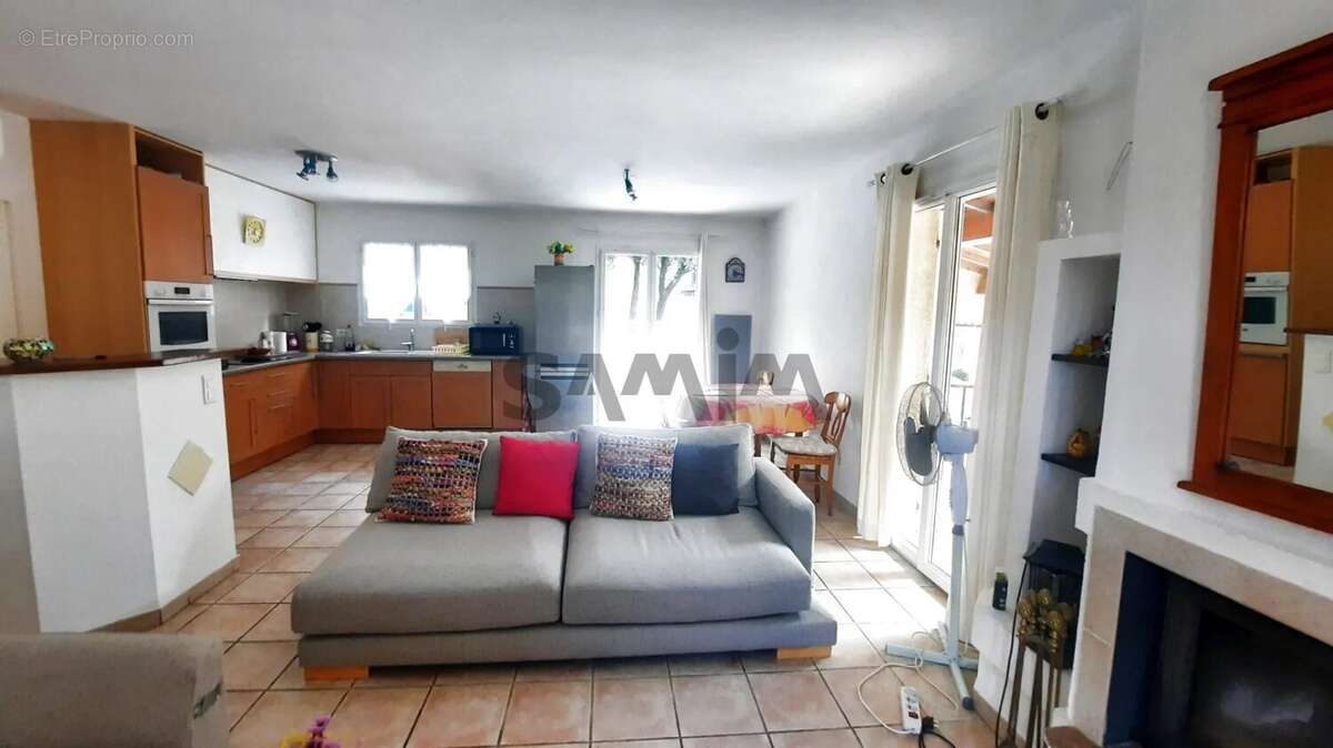 Maison à QUISSAC