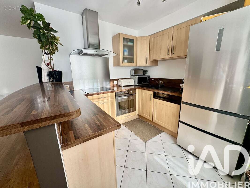 Photo 8 - Appartement à LA GARENNE-COLOMBES