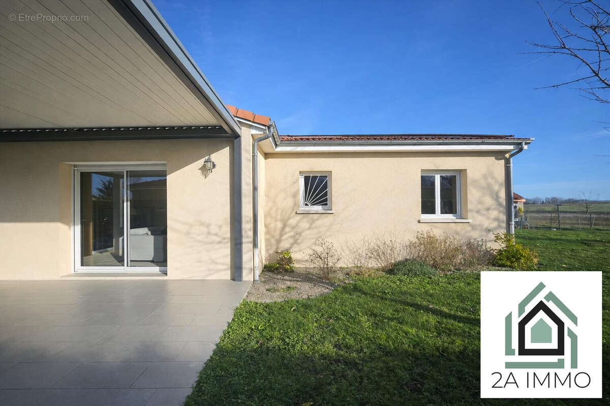 TERASSE - Maison à VARENNES-SUR-MORGE