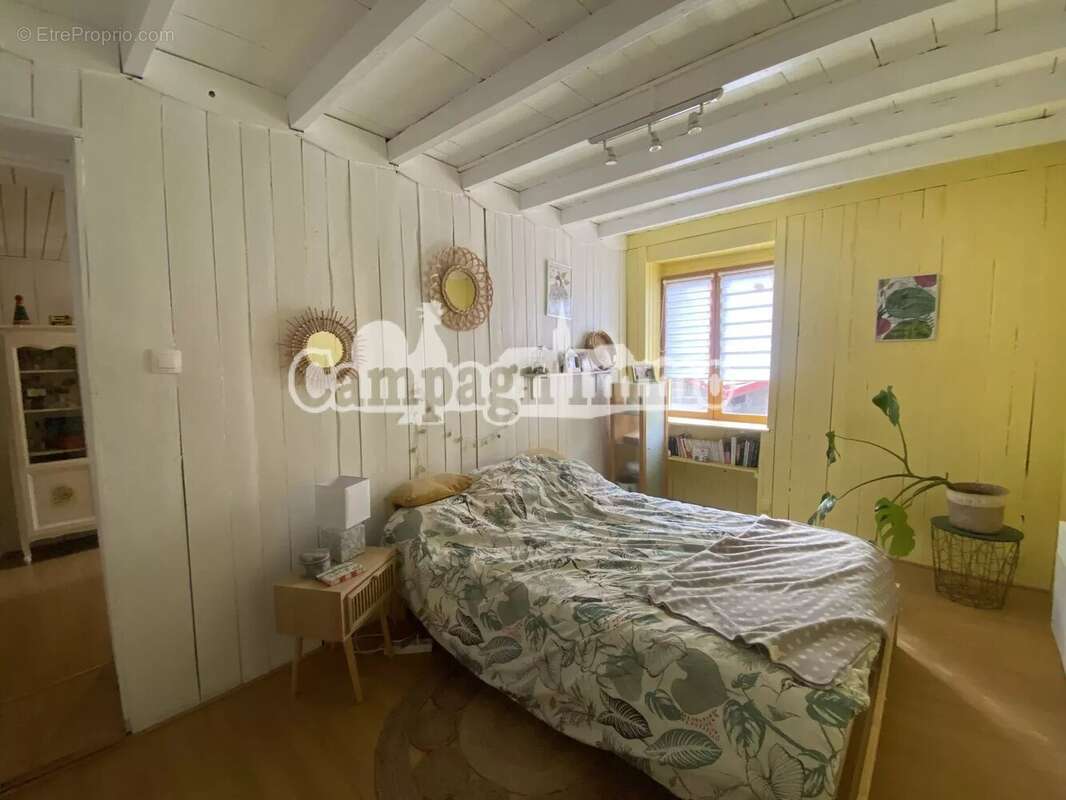 Maison à SAINT-VINCENT-DE-REINS