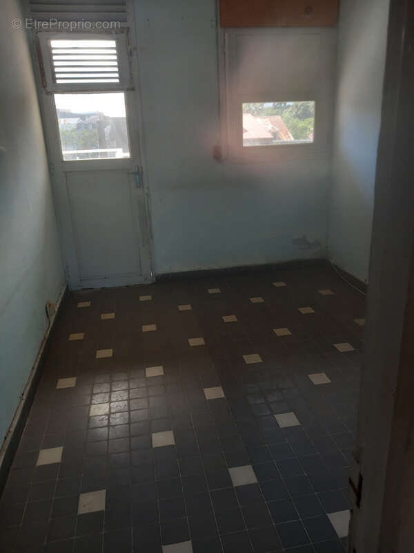 Appartement à POINTE-A-PITRE