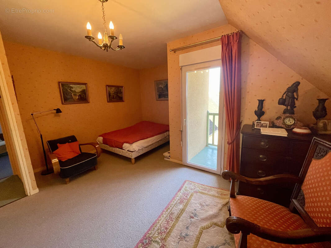 Maison à MONTFORT-L'AMAURY