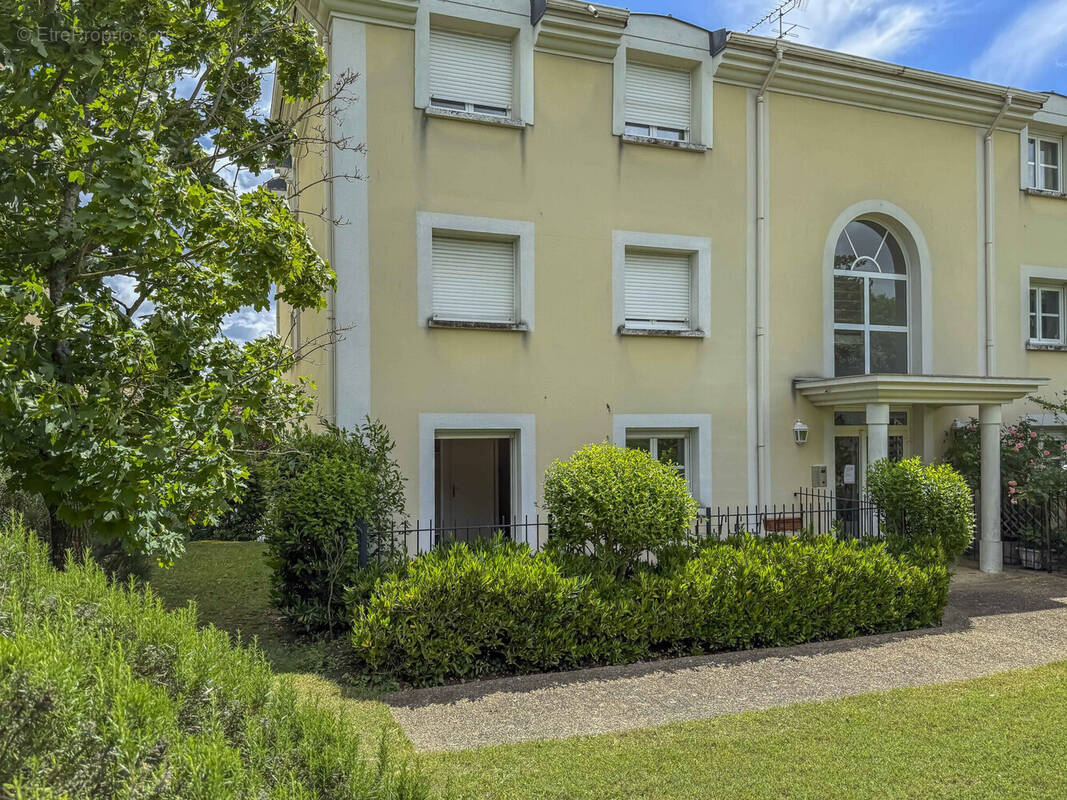 Appartement à CARRIERES-SOUS-POISSY
