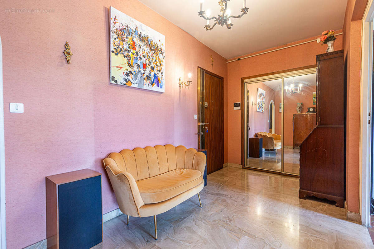 Agence immobiliere laforet - exclusivite - "lierre" - annecy / triangle d'or - appartement t3 de 83.85m² - terrasse - cave - pla - photo 6