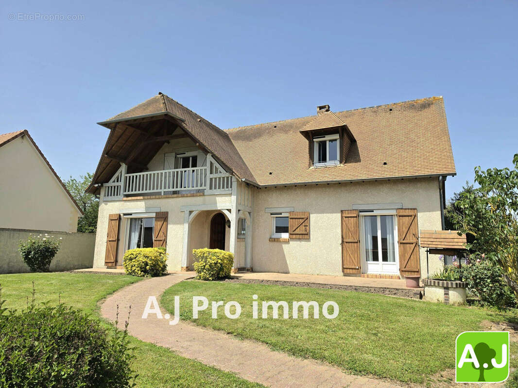 Maison à PACY-SUR-EURE