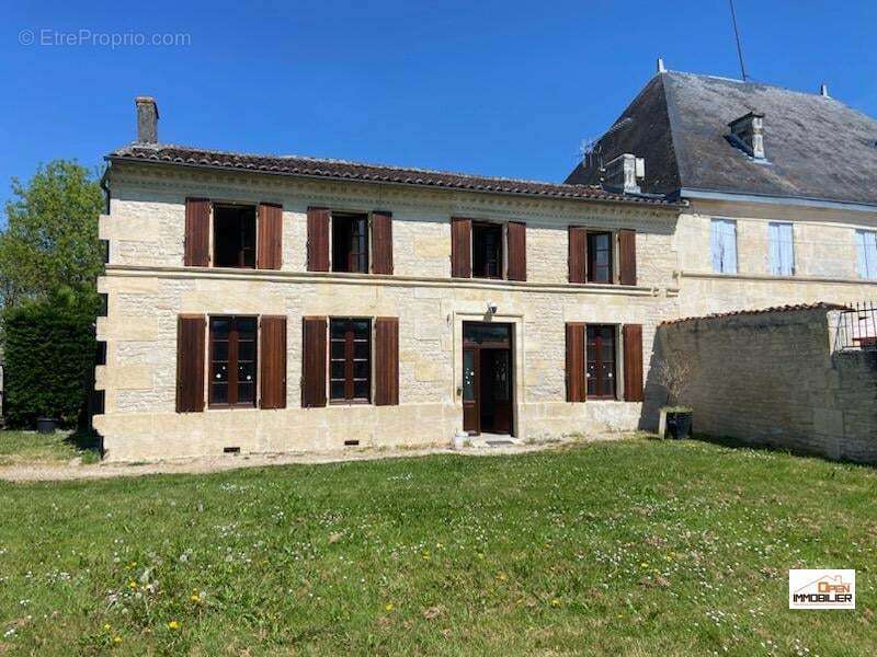 Maison à LE SEURE