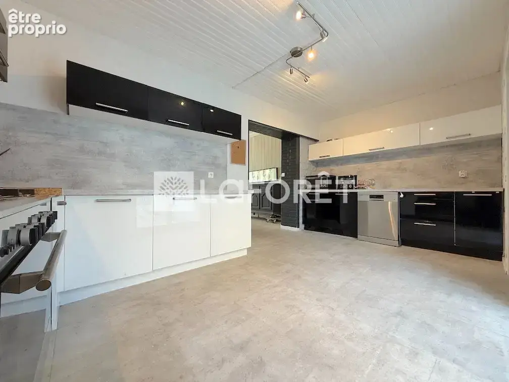Maison 130 m2, 3ch, cours, garage - photo 6