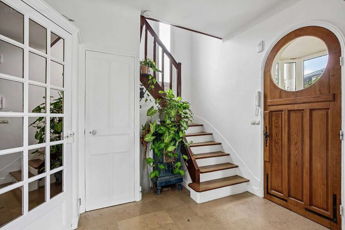 Bas de Chatou - Maison 136 m² au sol - 7 mn RER et centre ville - photo 15