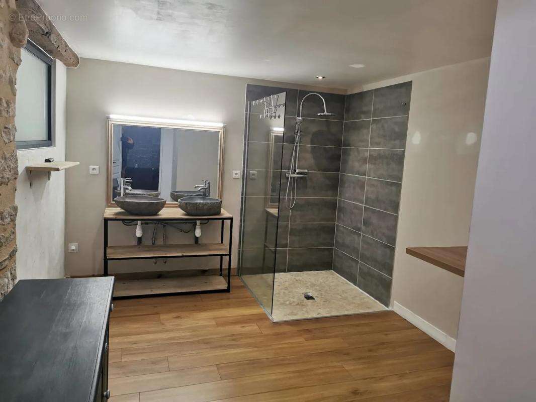 Maison à FONTENILLE