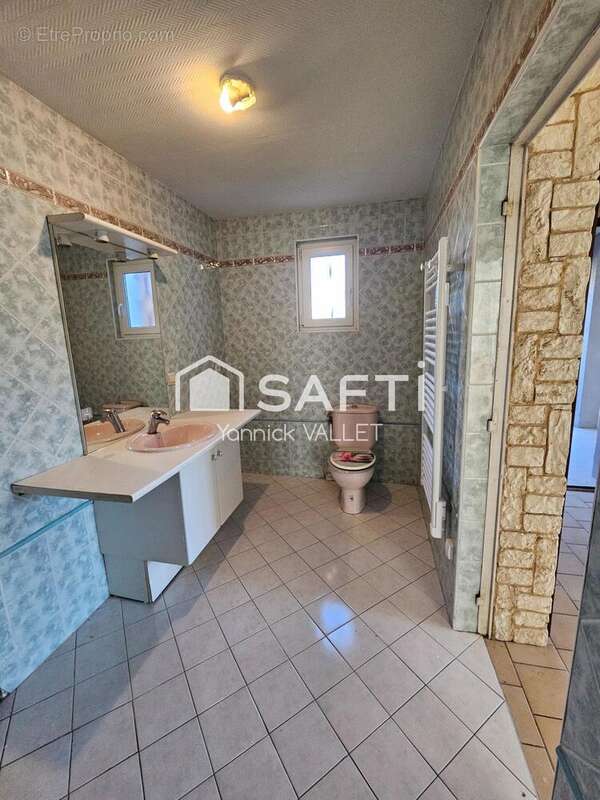 Maison 125 m² à Montignac-Le-Coq  - photo 8