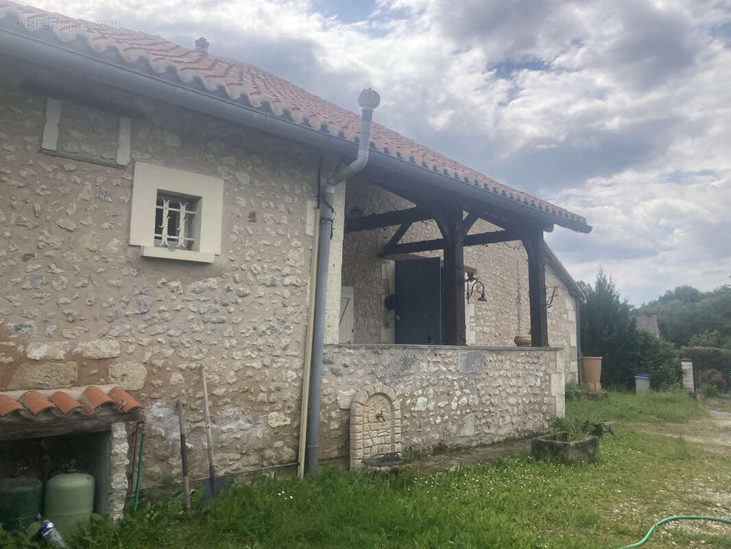 Maison à TOCANE-SAINT-APRE