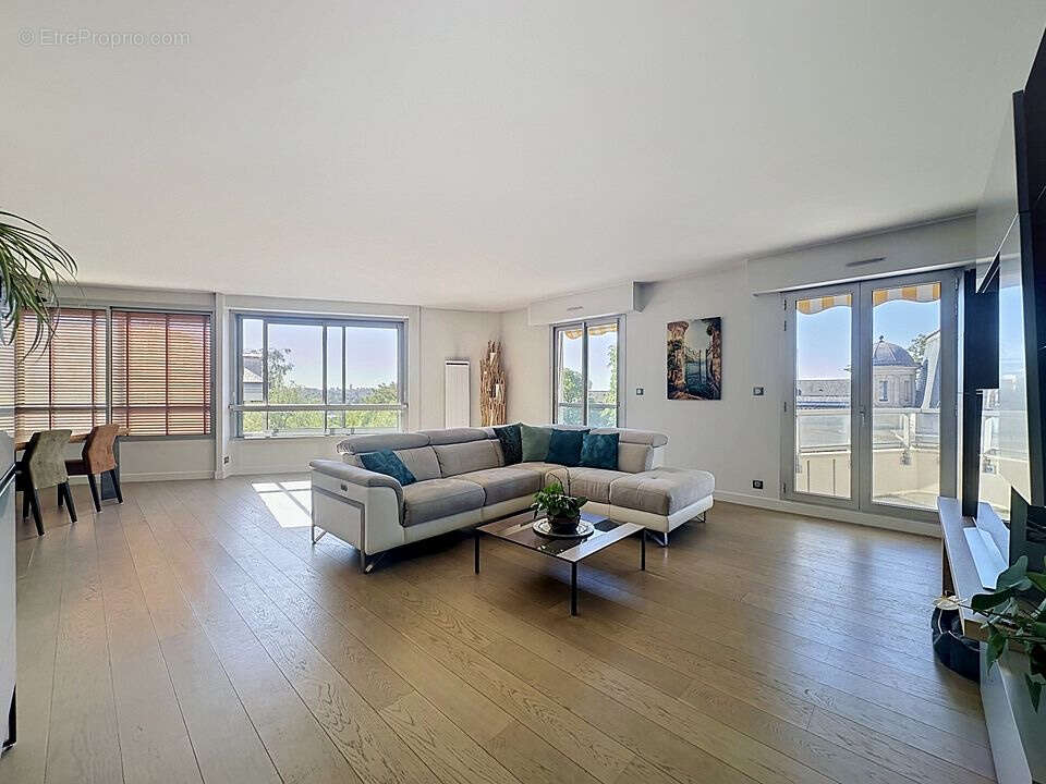 Appartement à NOGENT-SUR-MARNE