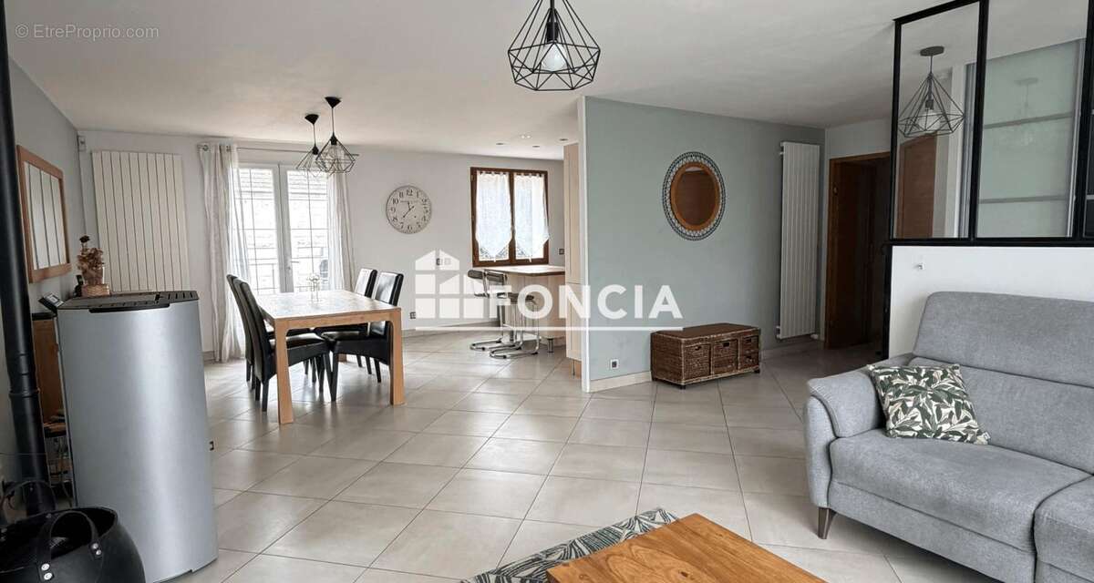 Maison à OSNY