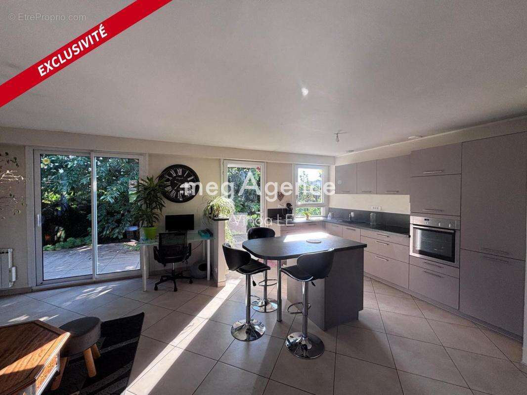 Maison à MAZIERES-EN-MAUGES