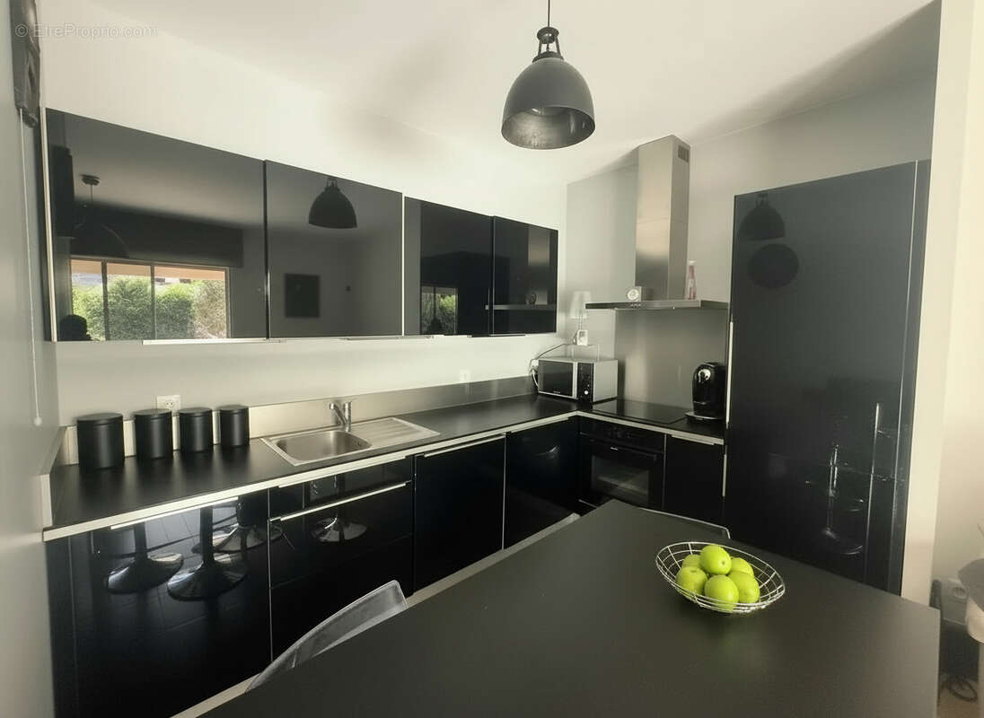 Appartement à ROBION