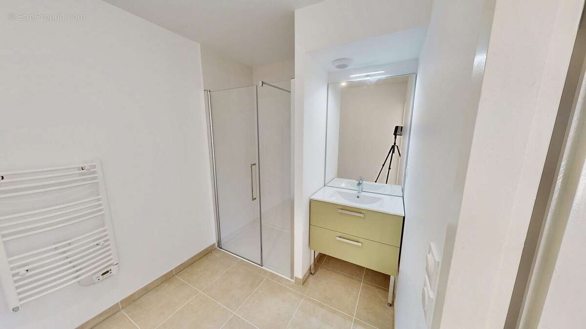 Appartement à FOURAS