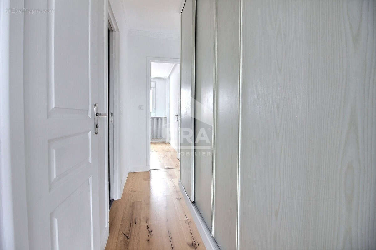 Appartement à VILLENEUVE-LA-GARENNE