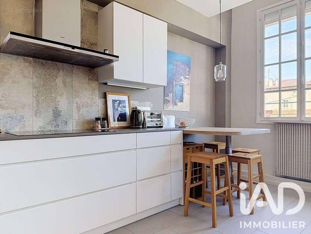 Appartement 163 m² à La Garenne-Colombes  - photo 7