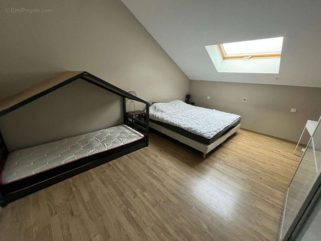 Maison à CHALLES-LES-EAUX