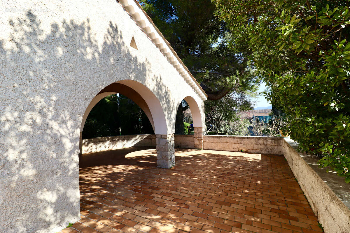 Maison à SAINT-MAURICE-SUR-EYGUES
