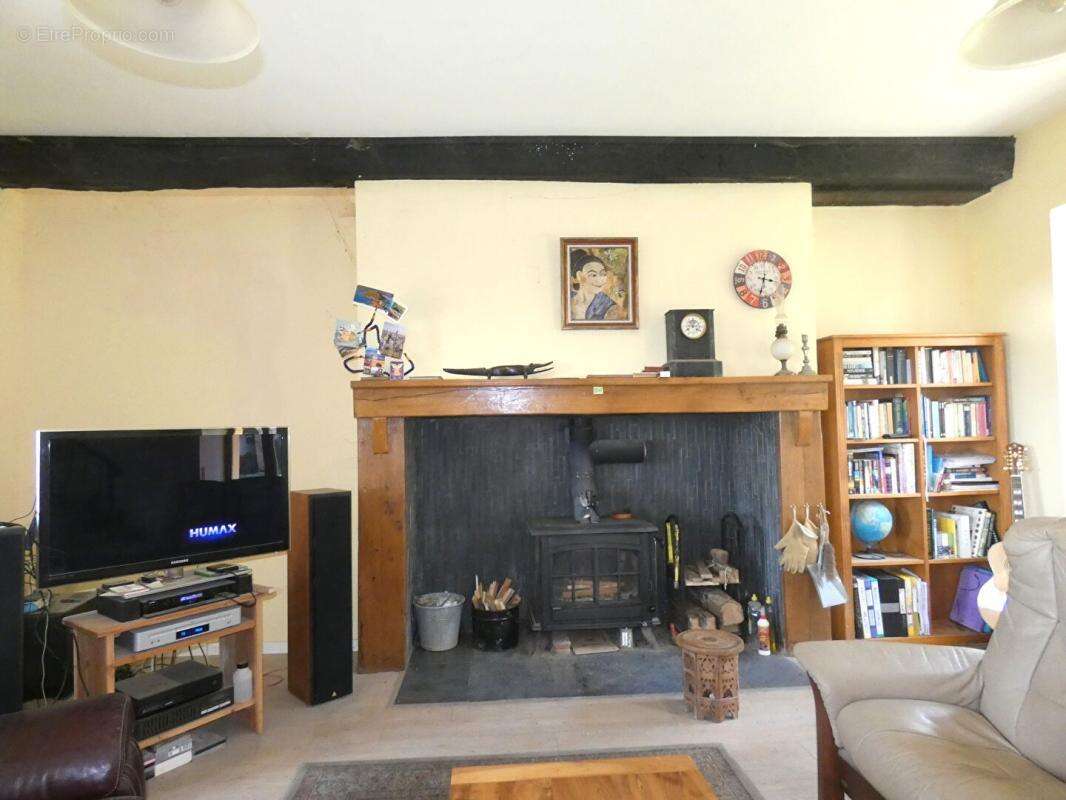 Maison 127 m2 / 2 chambres / studio / grange /  terrain 1362m² - photo 11