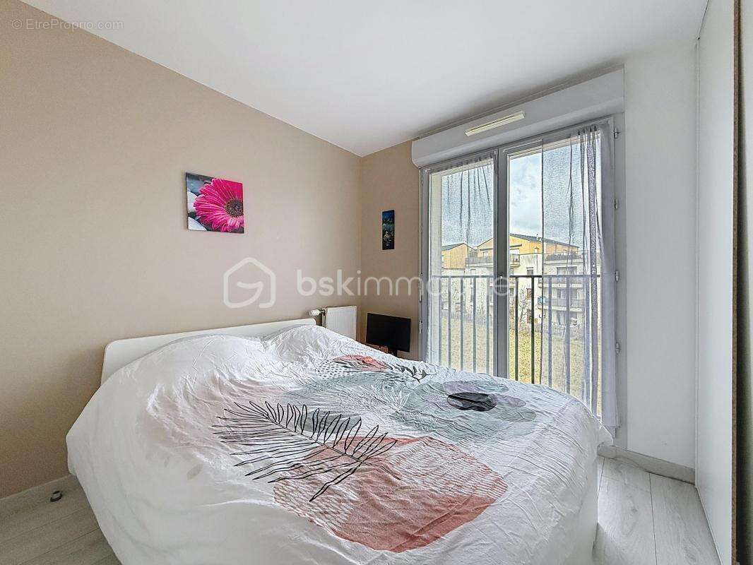 Appartement à VERT-SAINT-DENIS