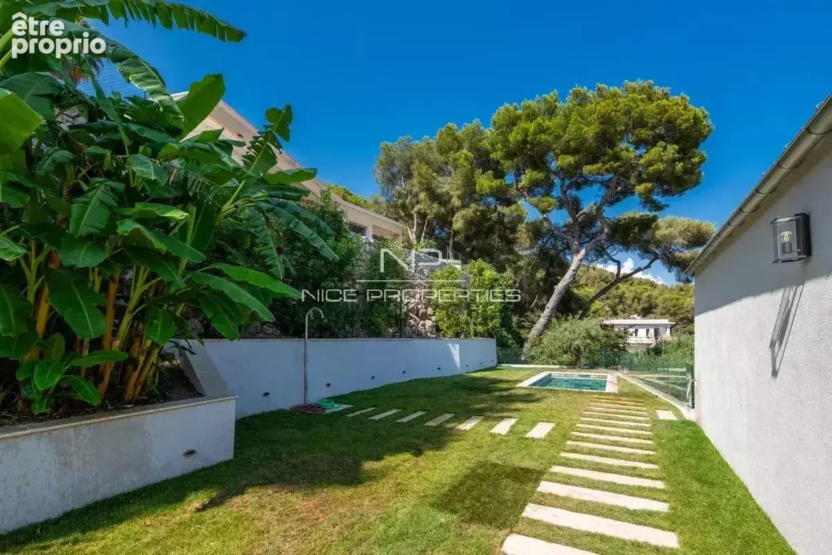 BEAUSOLEIL – BELLEVUE : Villa contemporaine avec piscine et vue panoramique sur Monaco - photo 3