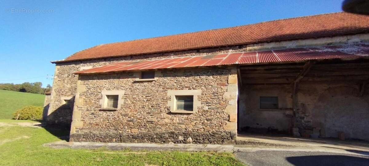 Maison à ESPEYROUX