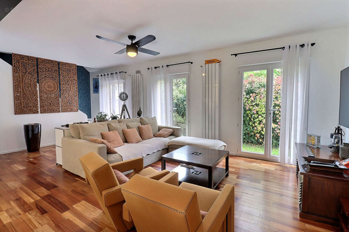 Maison à VITRY-SUR-SEINE