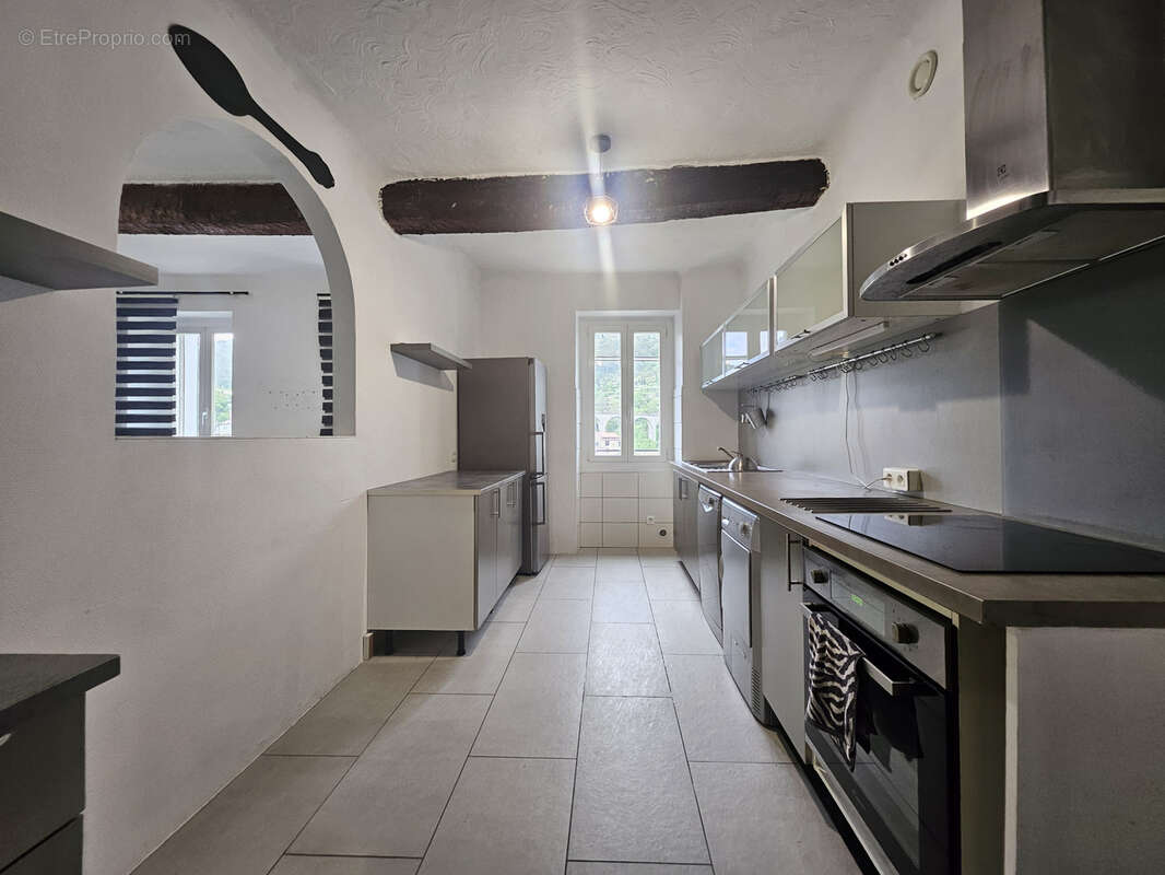 Appartement à L'ESCARENE