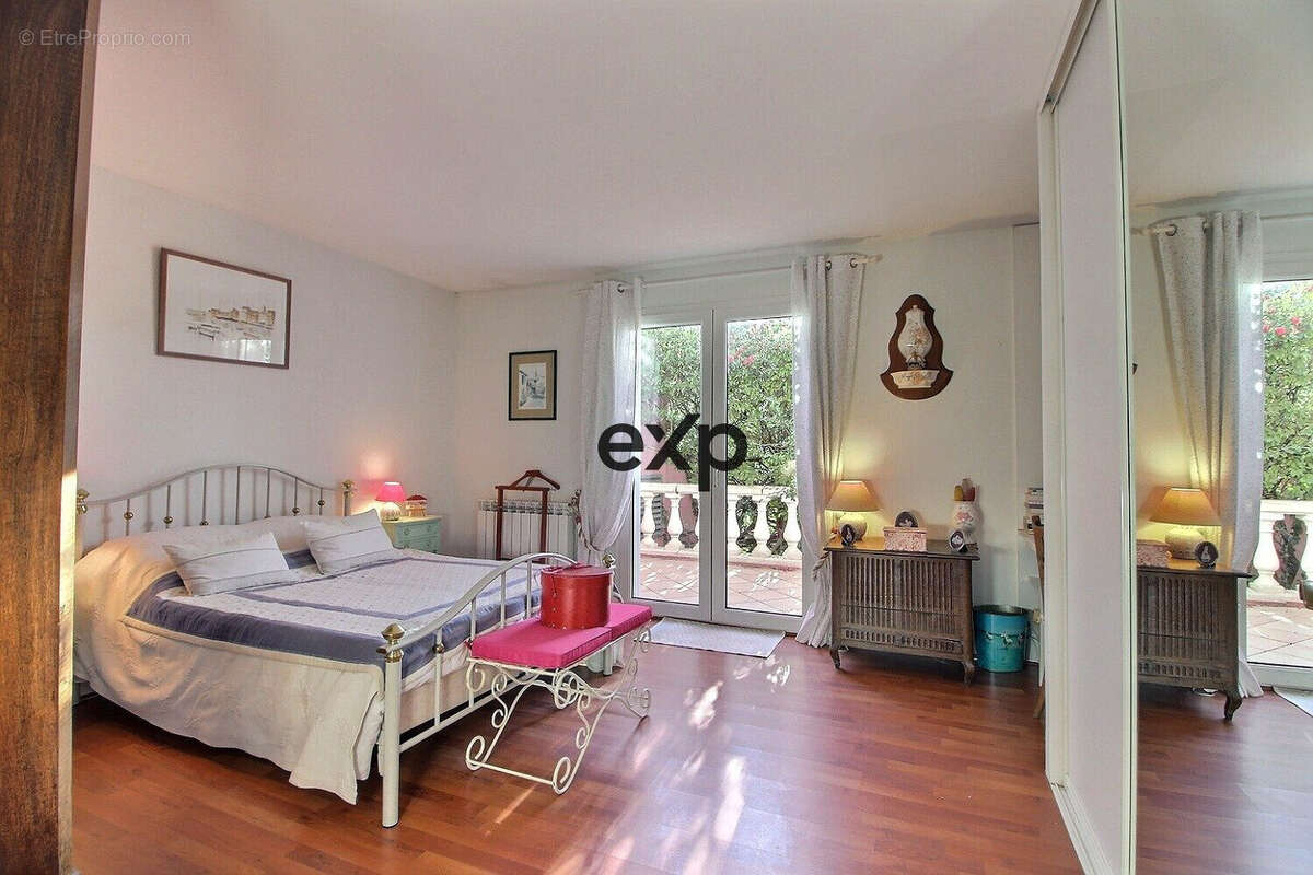 Maison 225 m² à Pourcieux  - photo 9