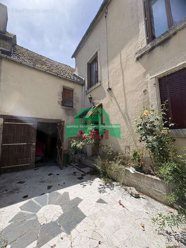 Maison à CLAMECY