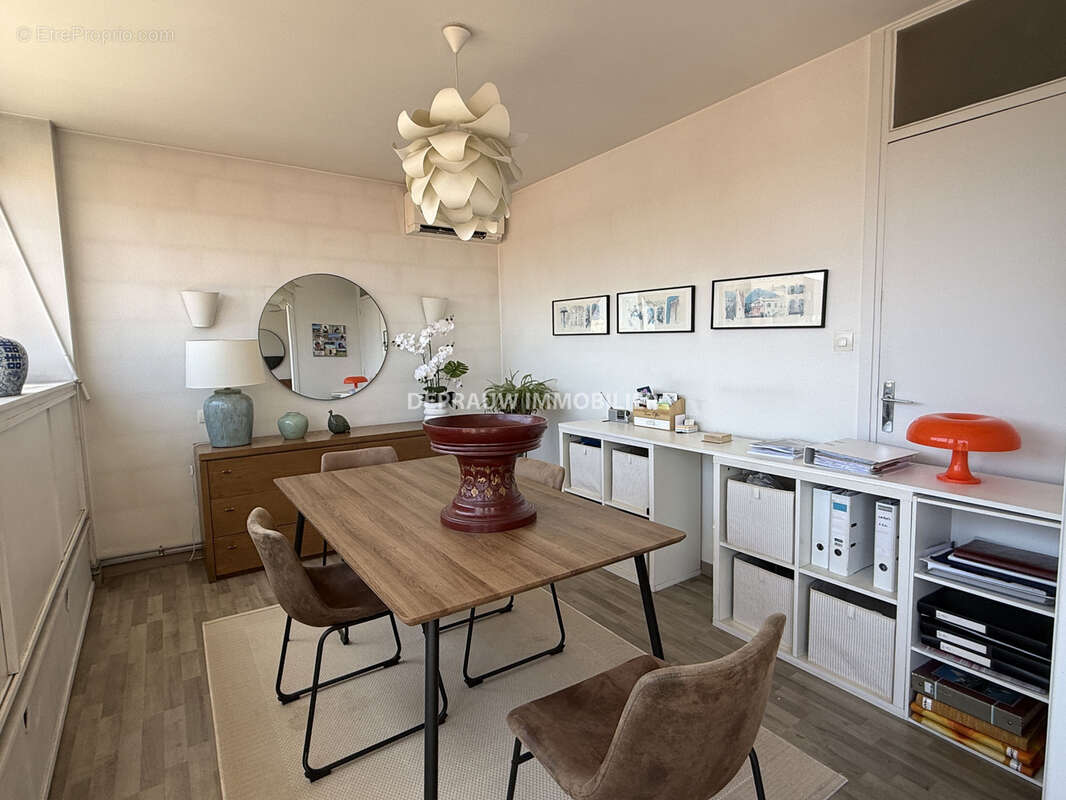 PERPIGNAN CENTRE - Appartement lumineux avec ascenseur - Place Catalogne - photo 4
