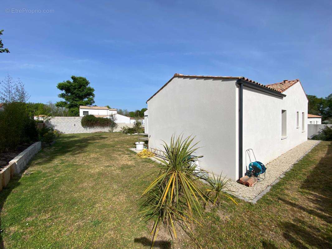 Maison à LES MATHES