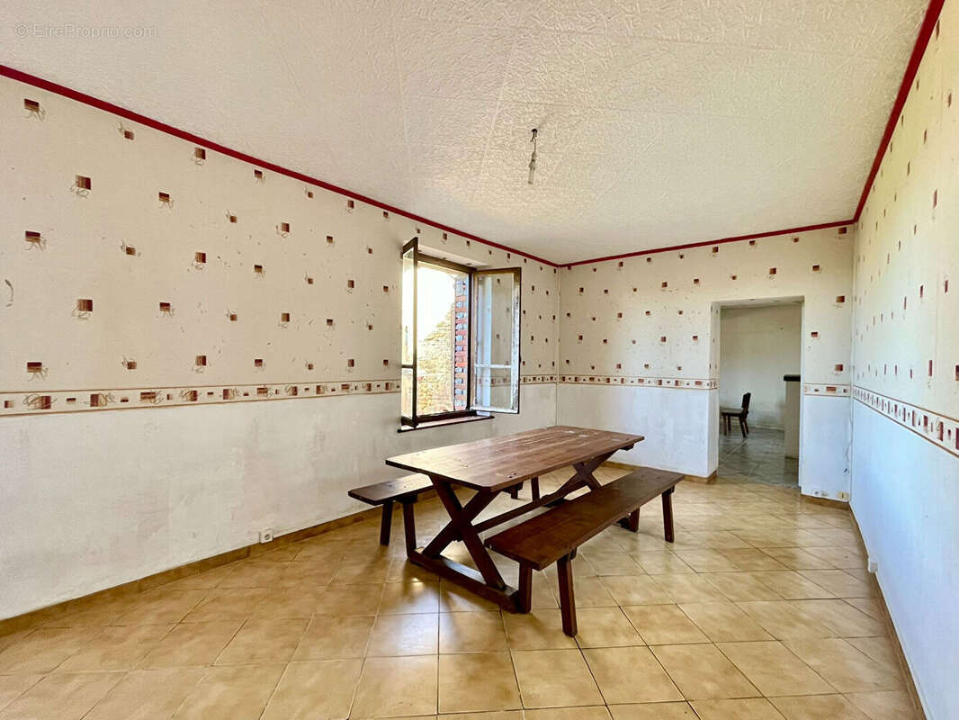 Maison à MAROLLES-SOUS-LIGNIERES