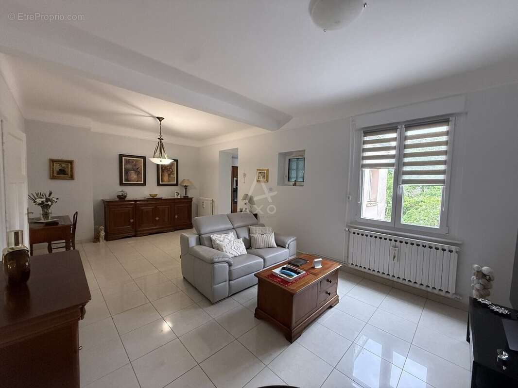 Exclusivité // moulins- les- metz // appartement // 110 m2 // 2 chambres // jardin // garage - photo 4