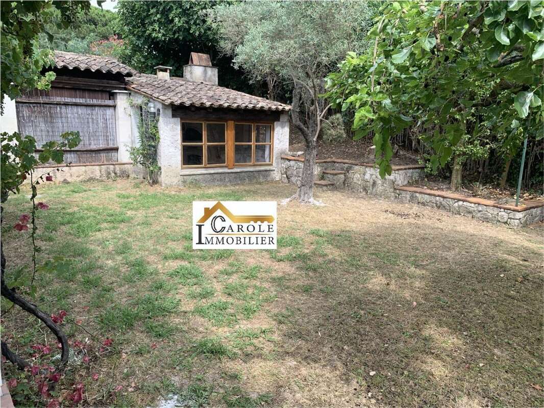 Maison à MANDELIEU-LA-NAPOULE