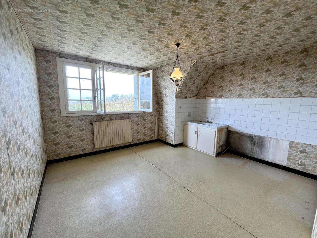 Maison à PLONEVEZ-PORZAY