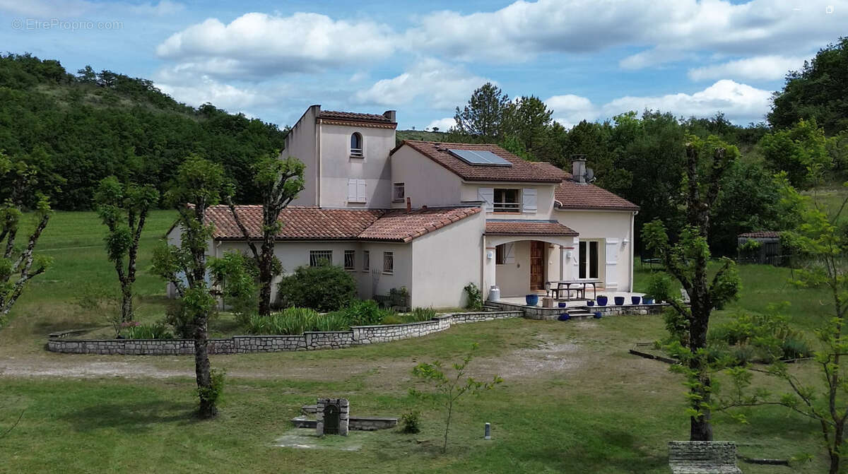 Maison à BAGAT-EN-QUERCY