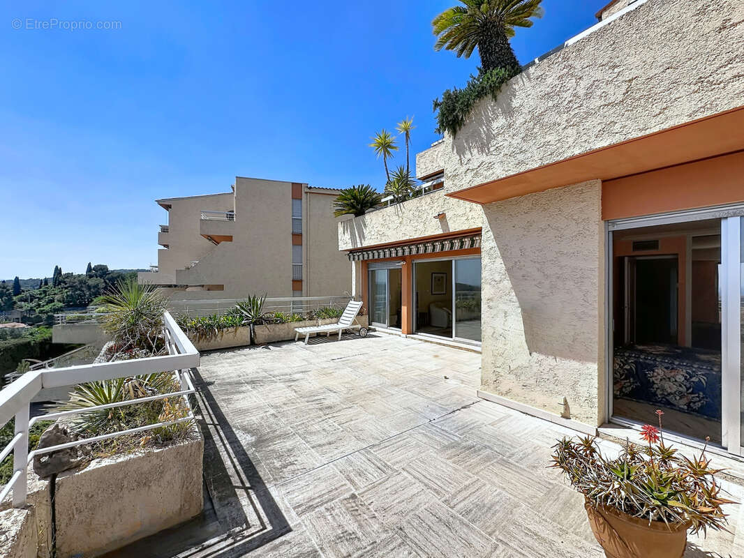 Appartement à VENCE
