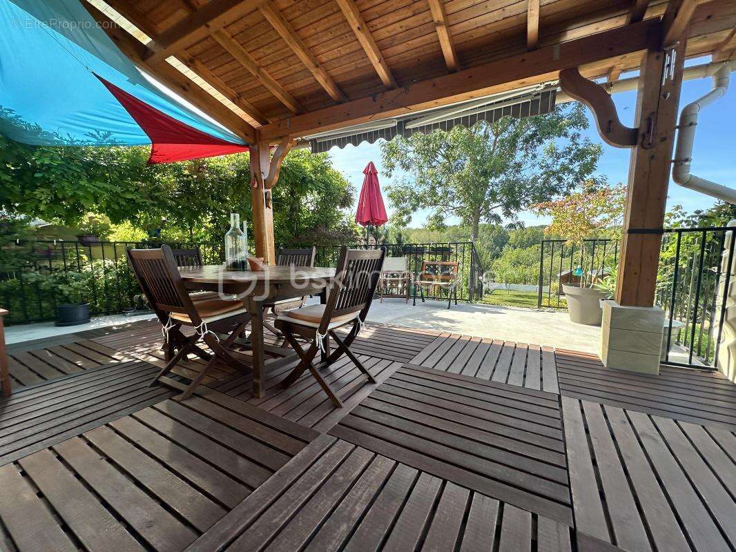 Maison à CORBEIL-ESSONNES