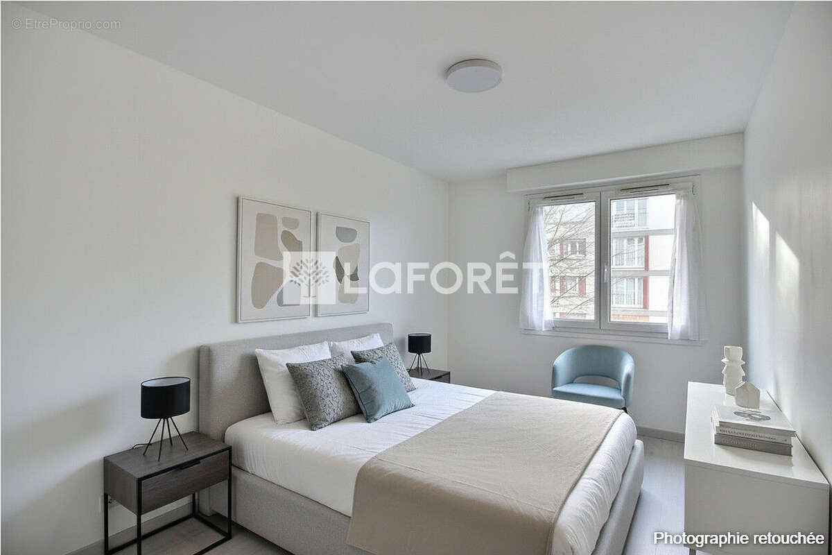 Appartement à COURBEVOIE