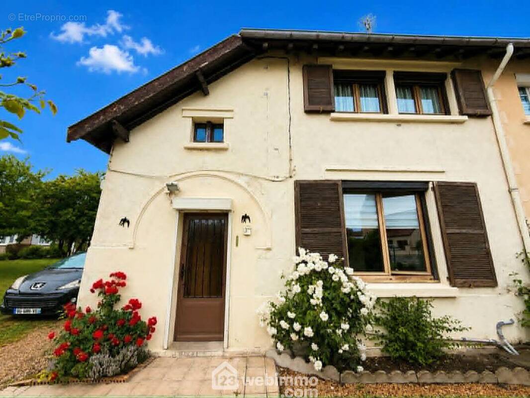 Jolie maison de ville - Maison à LAON