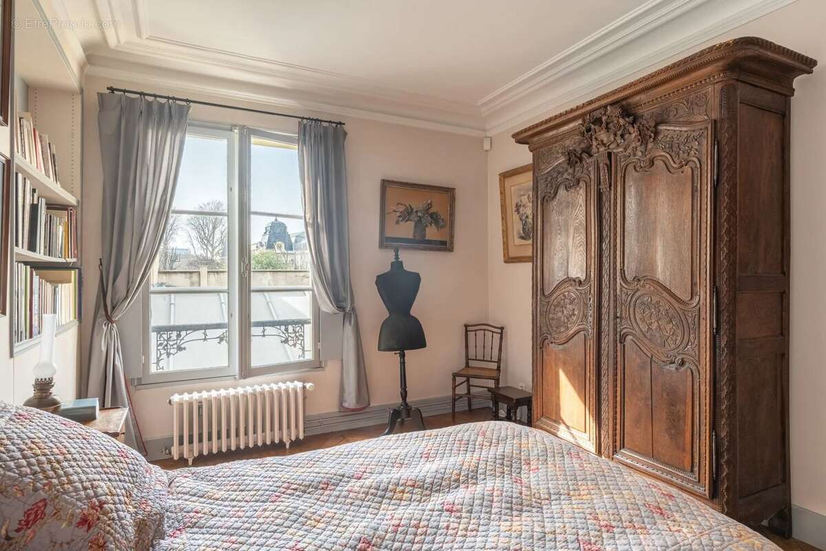 Appartement à PARIS-5E