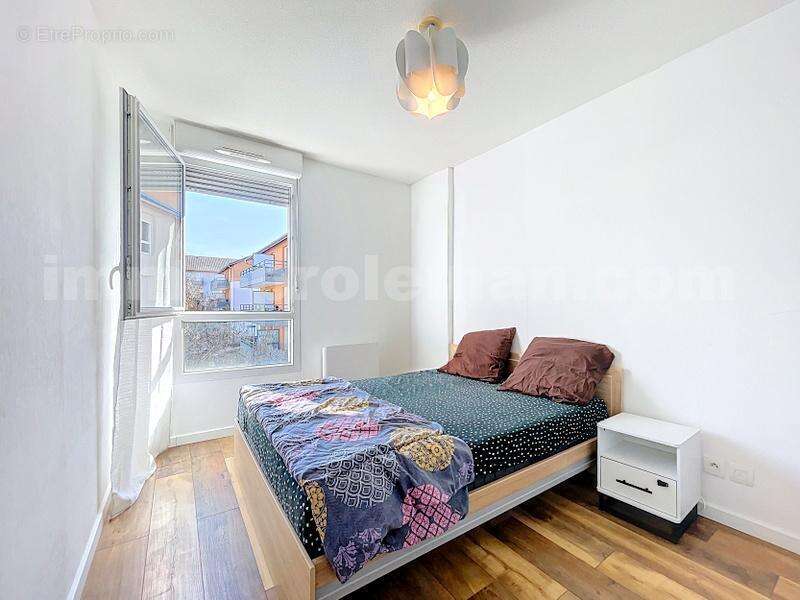 Appartement_T3_Ville-la-Grand_hyper_centre__proche_frontieres_Suisse_Commerces_Ecoles_Bus_Ceva_Tram_Gare_Cuisine_sejour_ - Appartement à VILLE-LA-GRAND